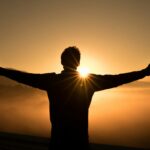 V5 – A Happy God